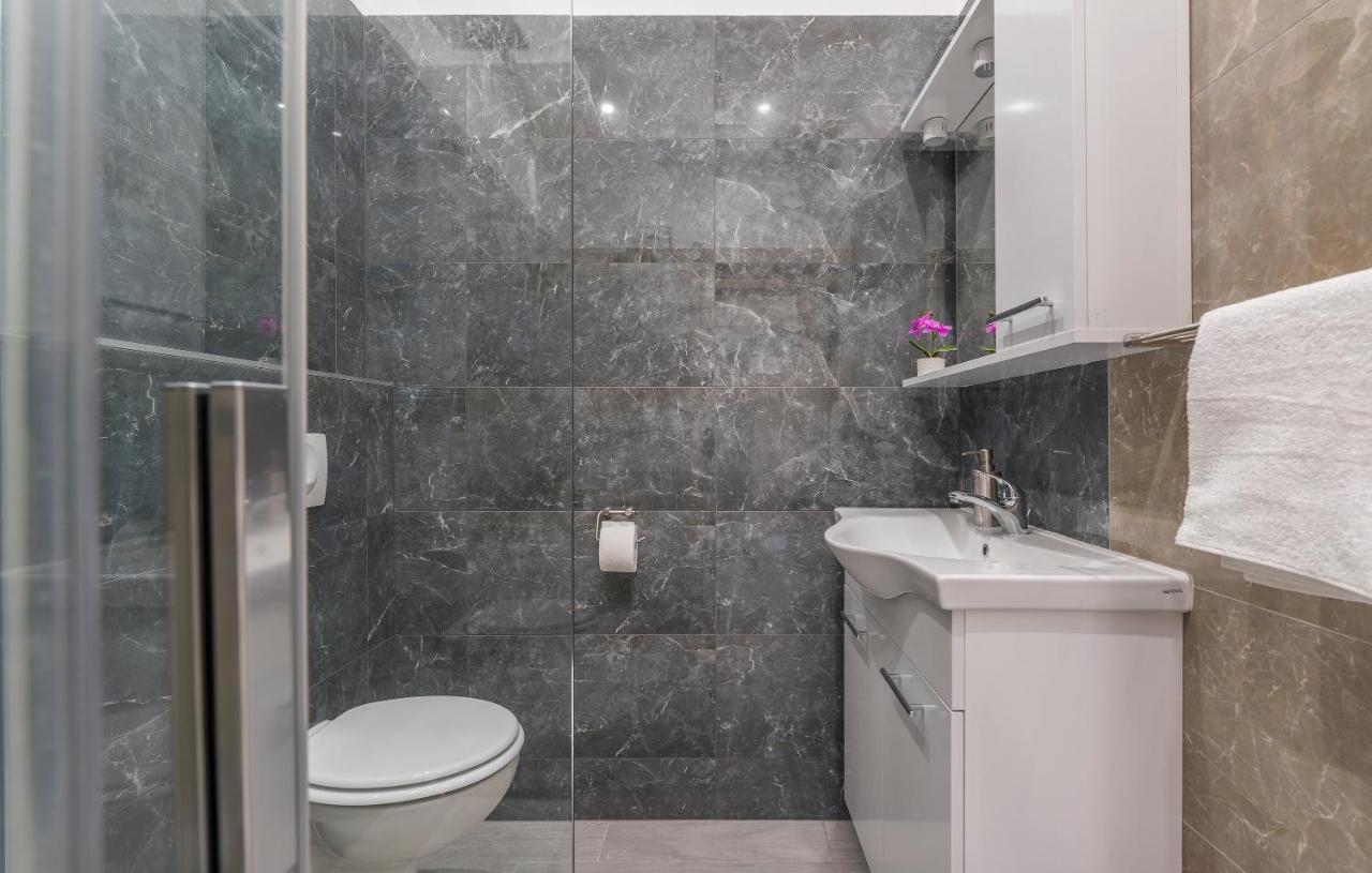 Roberto Rooms Пореч Экстерьер фото