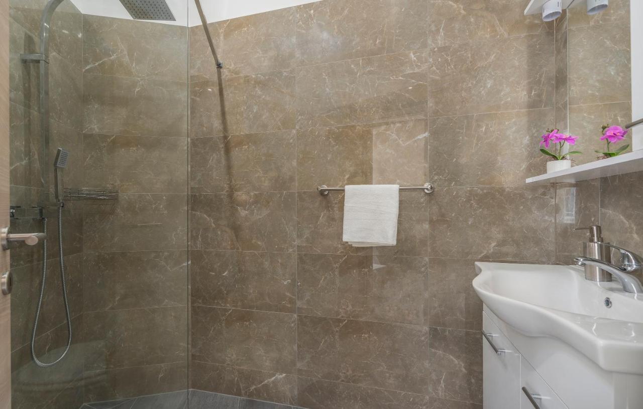 Roberto Rooms Пореч Экстерьер фото