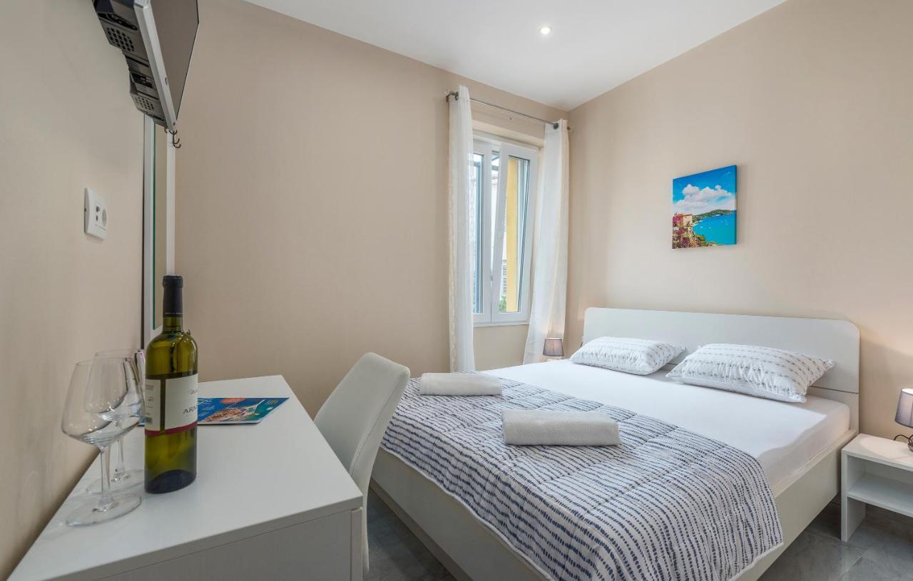 Roberto Rooms Пореч Экстерьер фото