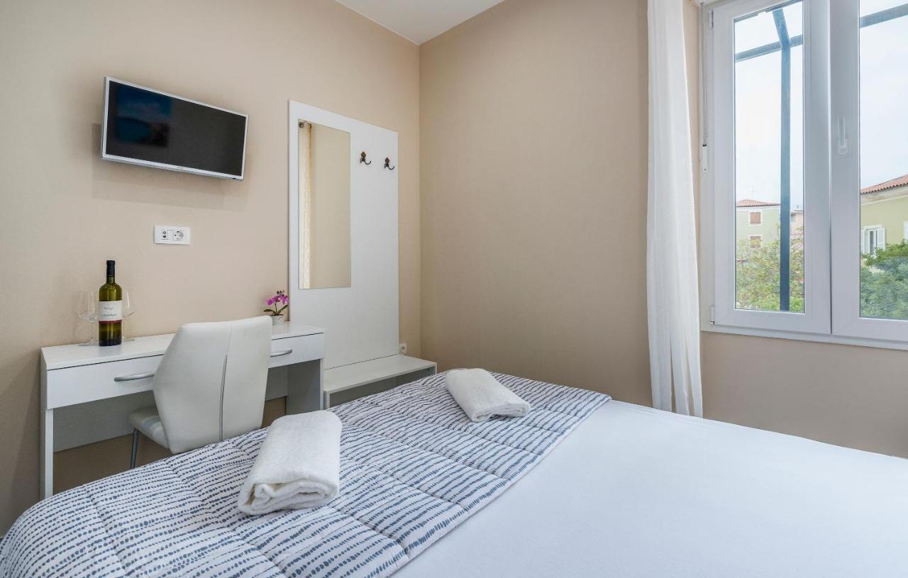 Roberto Rooms Пореч Экстерьер фото