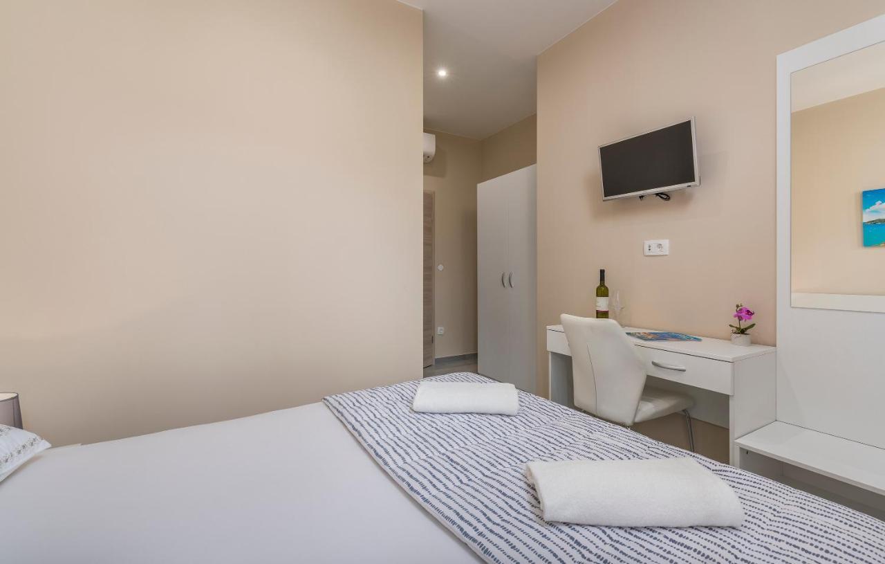 Roberto Rooms Пореч Экстерьер фото